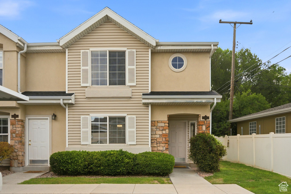 1782 KIERA CT photo 2