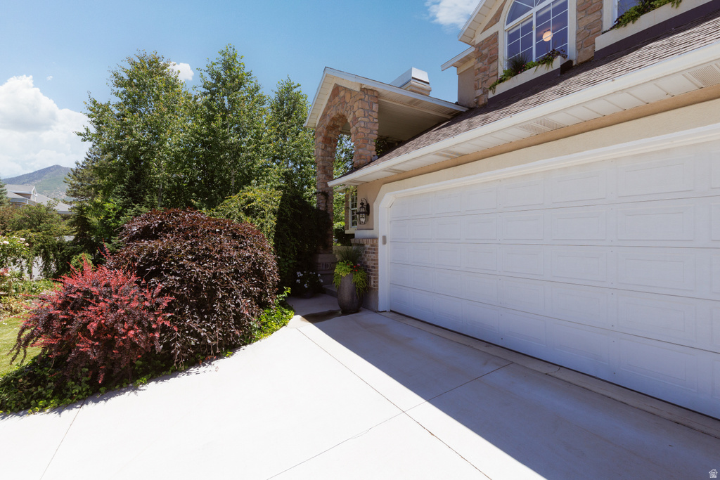 2050 E JOHNSTONE DR photo 4