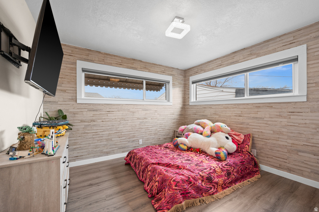 8628 W HELEN DR photo 5