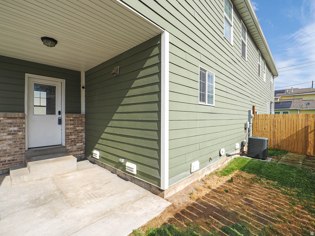 169 E 800 S photo 4