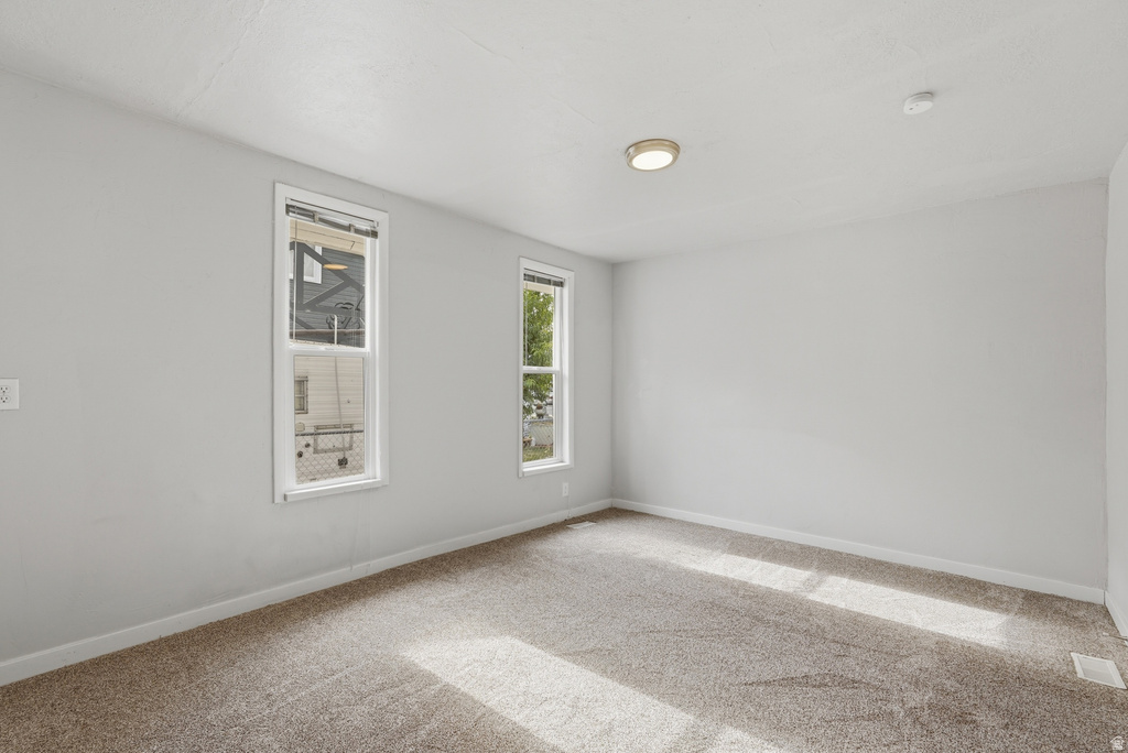 1296 W GILLESPIE AVE photo 4