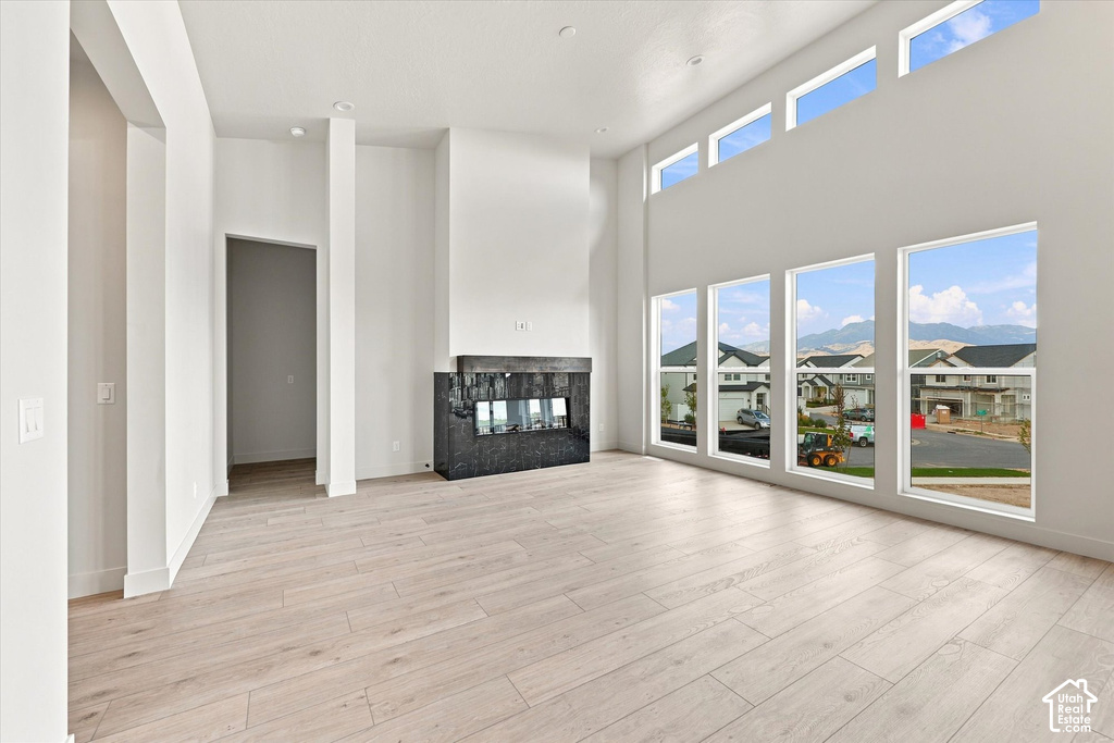 2818 N SALVIA DR photo 4