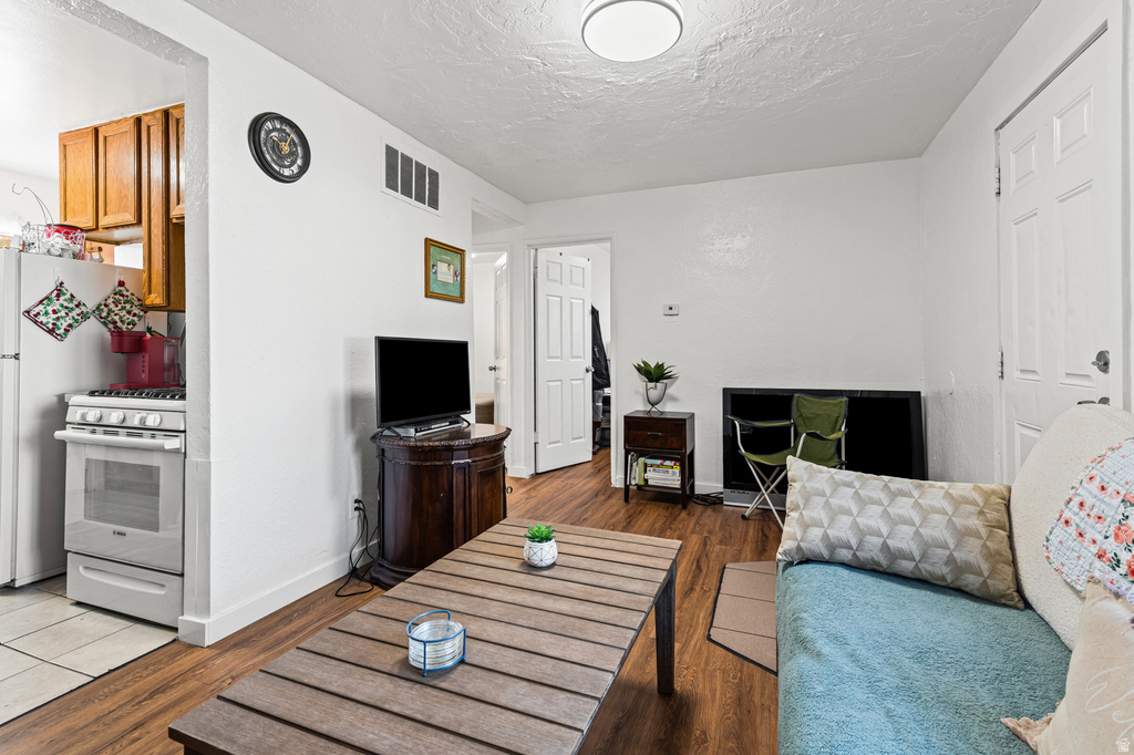 1461 W SUNSET AVE photo 5