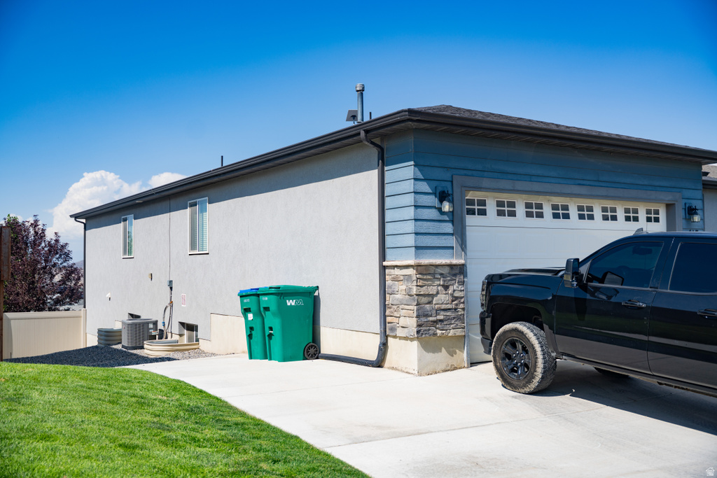 417 SLATE DR photo 3