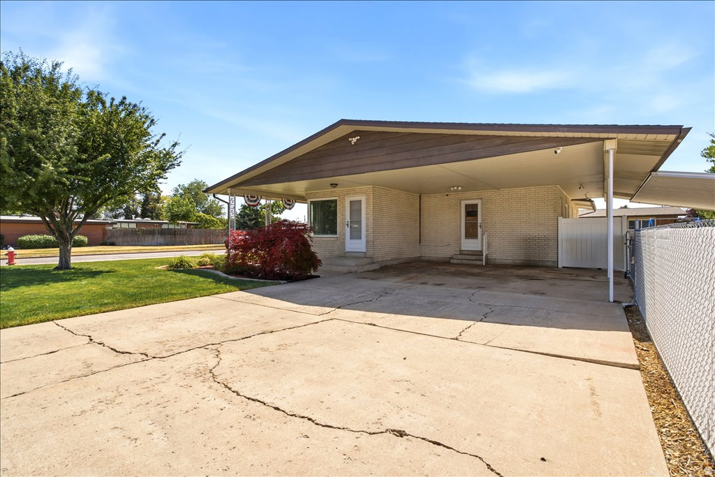 2028 W 5125 S photo 3