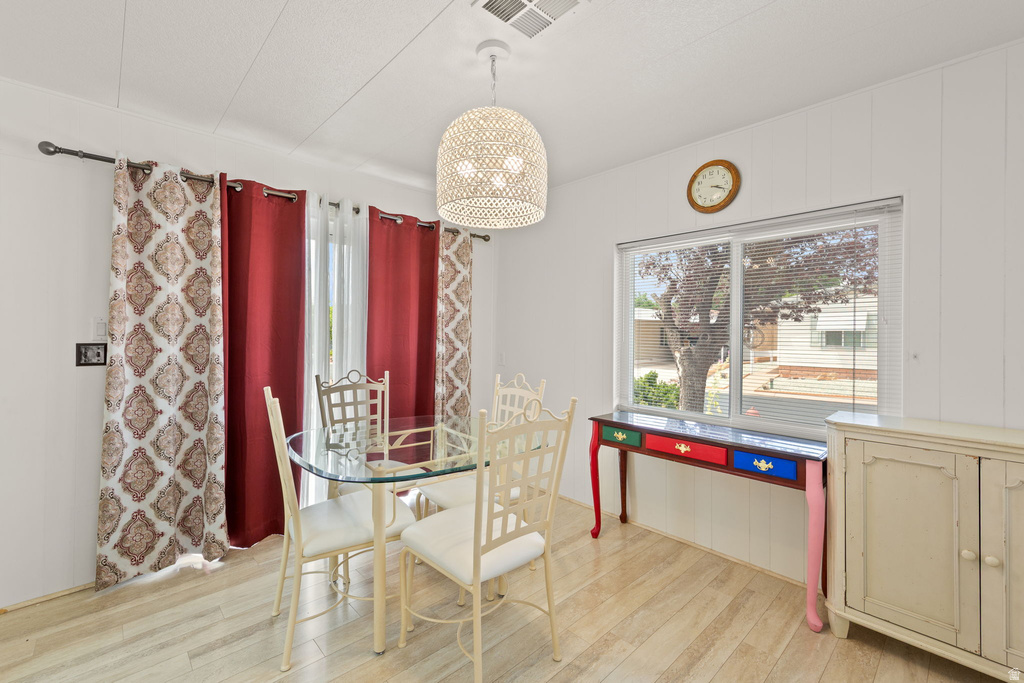 1526 N DIXIE DOWNS RD. photo 3