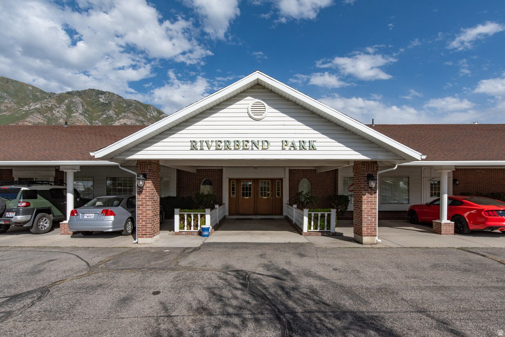 1190 N Springcreek Pl, Springville, UT 84663