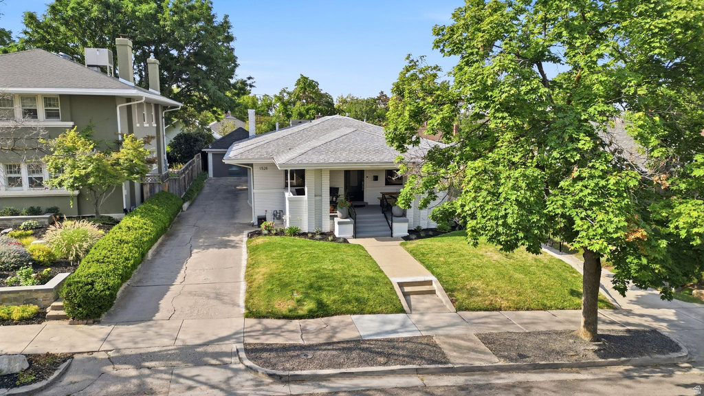 1528 E HARVARD AVE photo 2