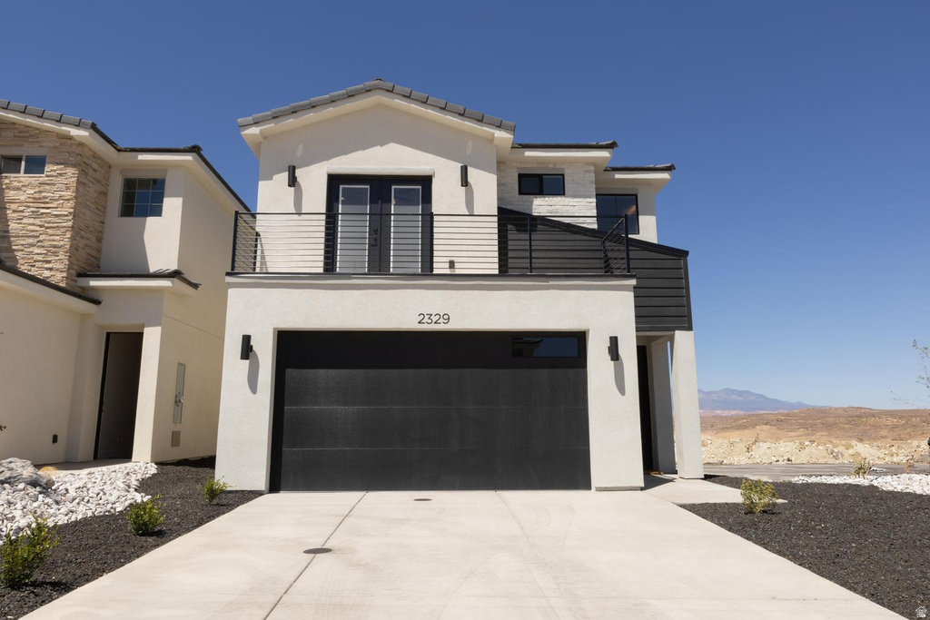2329 E MALITSOH WAY photo 2