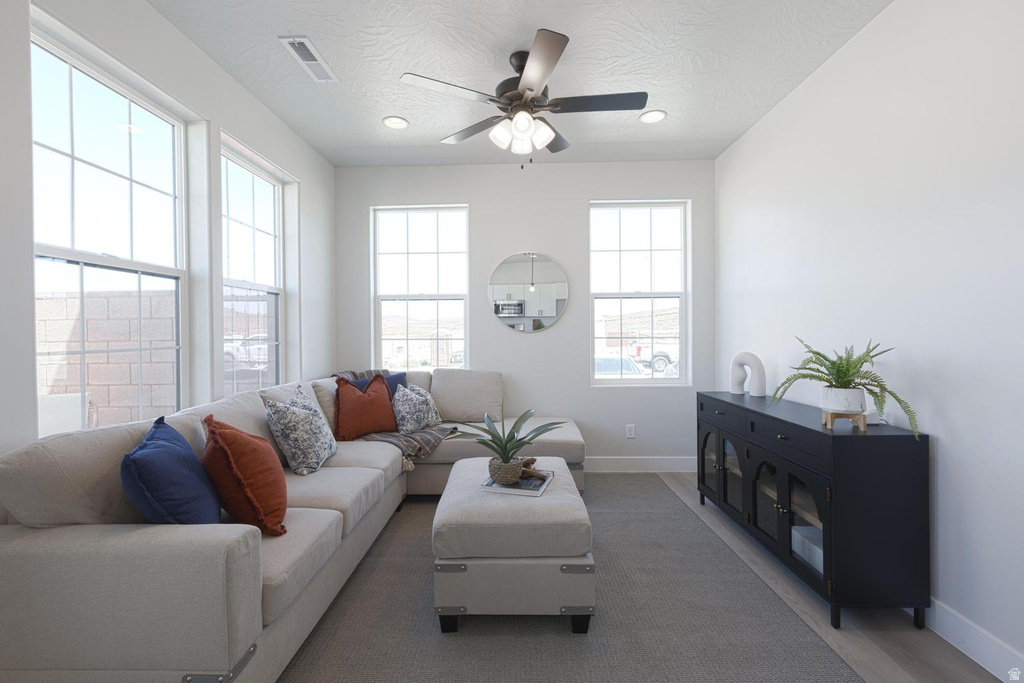 2329 E MALITSOH WAY photo 4