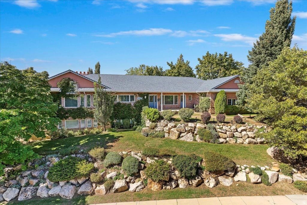 2821 N 200 W photo 2