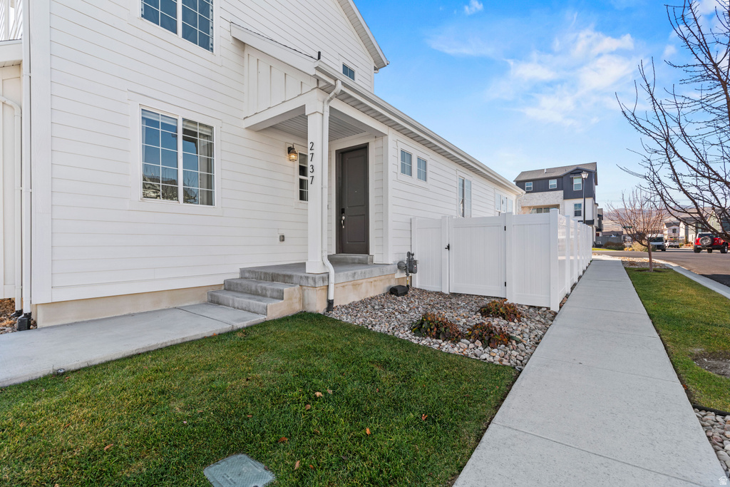 2737 N 3760 W photo 5