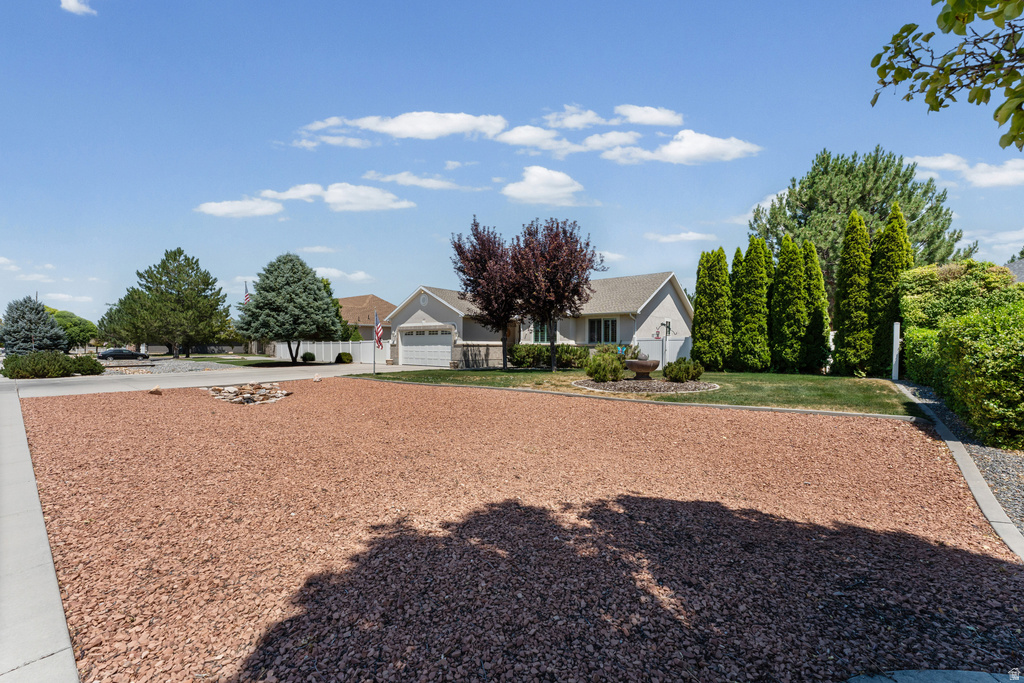 323 RANCH RD photo 2