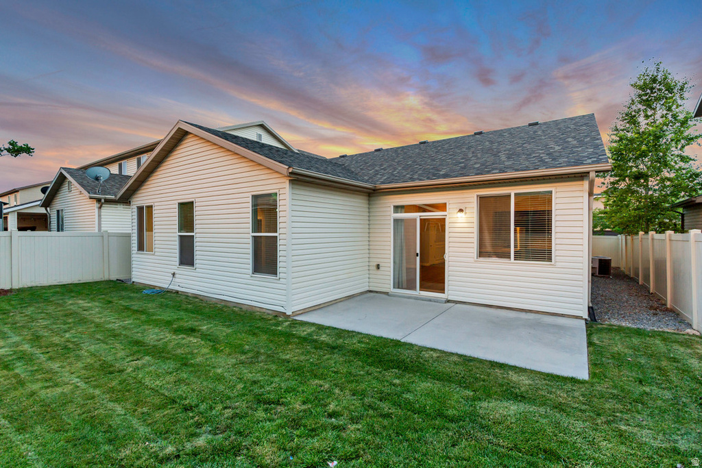 1002 N SKIPTON DR photo 4