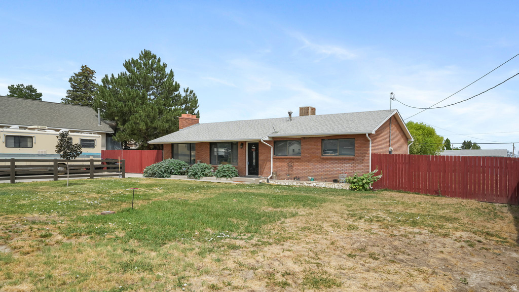 290 W DURFEE ST photo 2