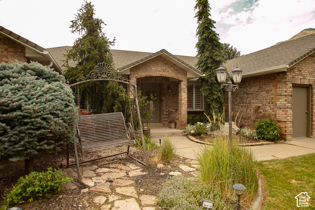 1532 E 2525 N photo 2