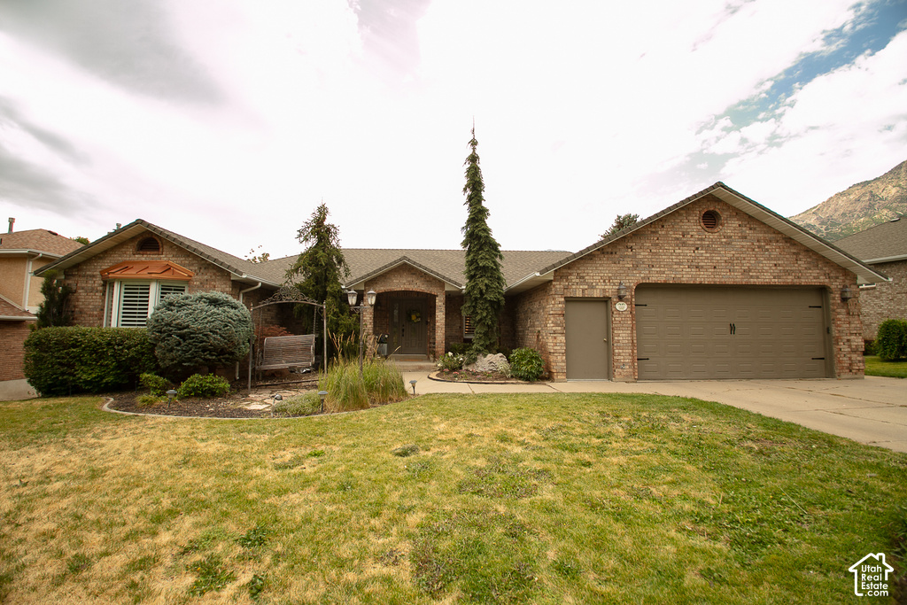 1532 E 2525 N photo 3