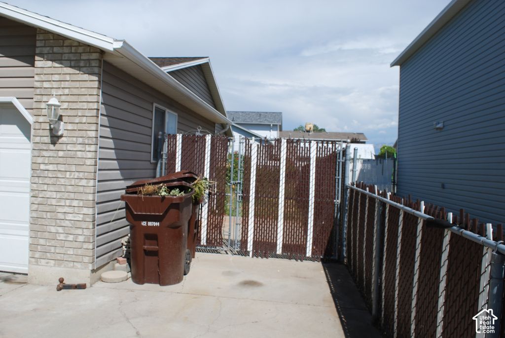 2917 S FLAIR ST photo 4