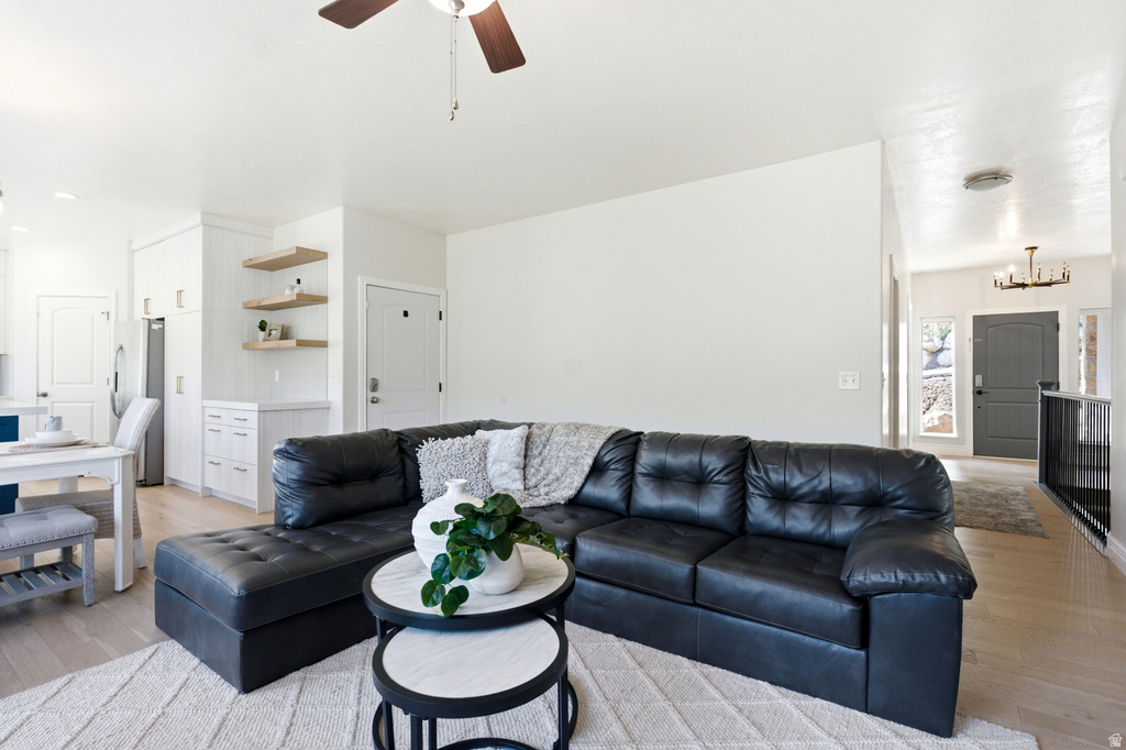 150 N CRESTVIEW DR photo 4