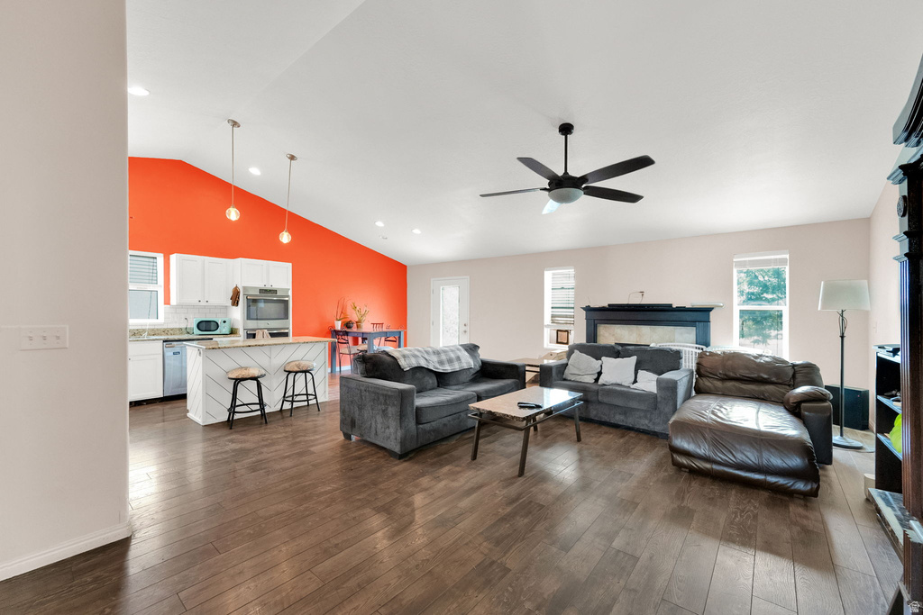 6187 W DINSMORE S WAY photo 2
