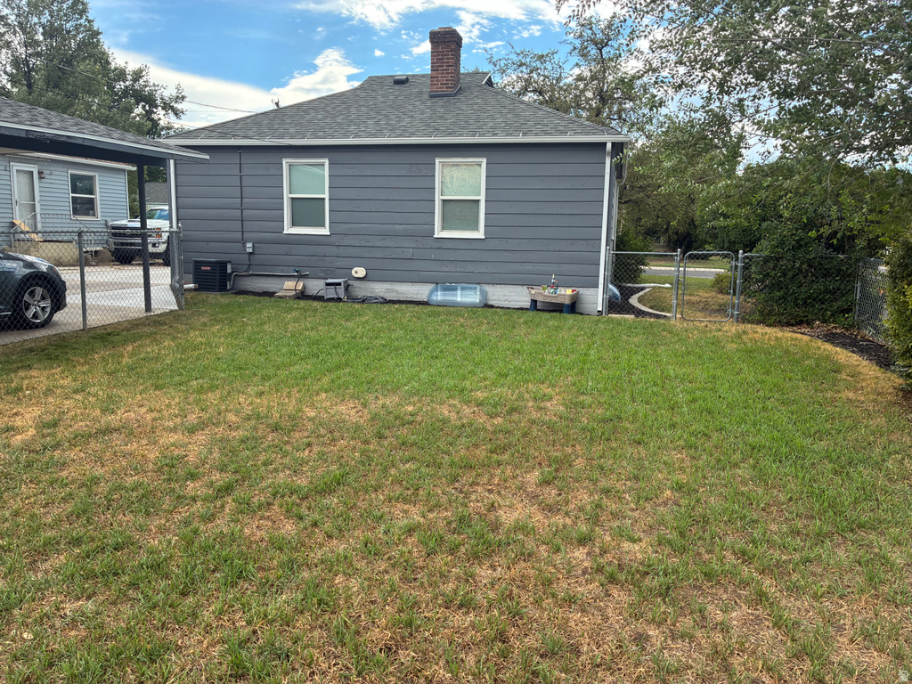 692 BROOKSIDE DR photo 4