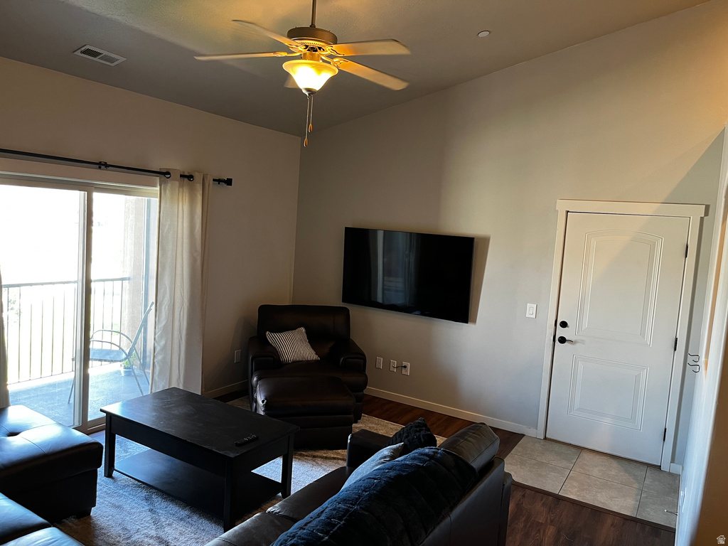 223 E JORDAN RIDGE BLVD photo 4