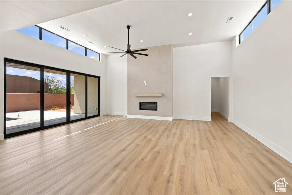 3172 RED SANDS WAY photo 4