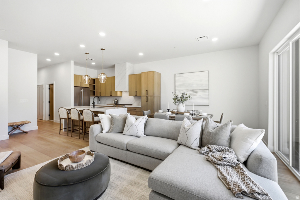 2496 BIG WILLOW TRL photo 2