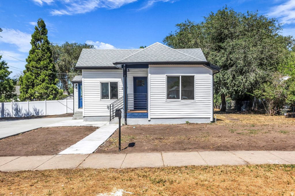 2067 QUINCY AVE photo 2