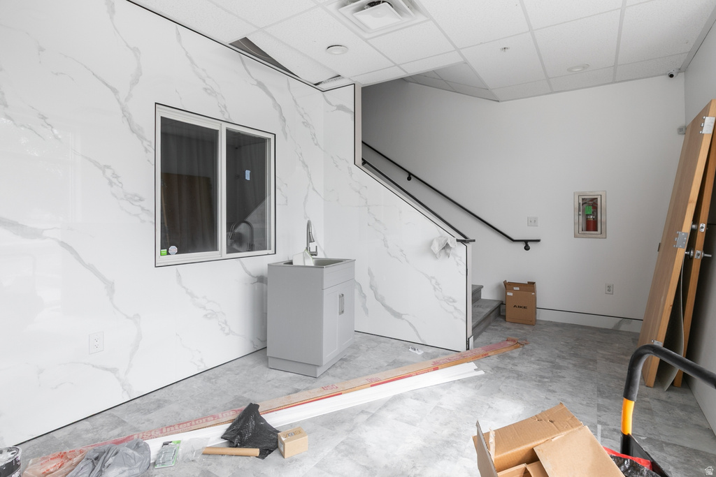 445 N 700 W photo 3