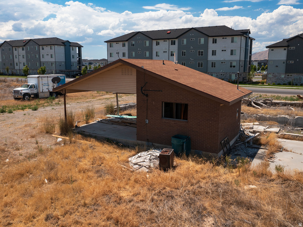 1008 N 1750 W photo 3