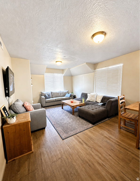 859 E 620 N photo 2