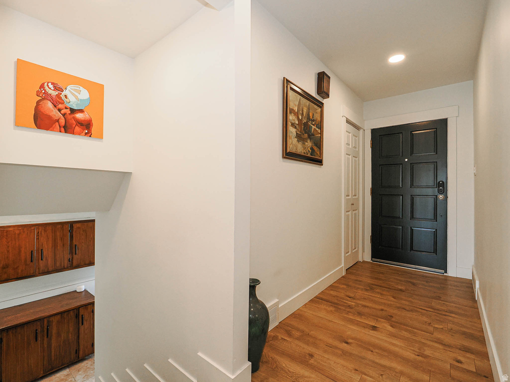 4601 S CREEKVIEW CIR photo 4