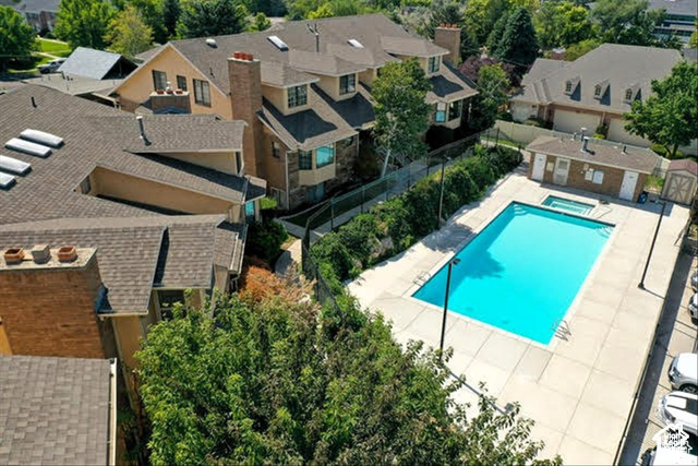 1094 E LOCH LOMOND DR photo 4