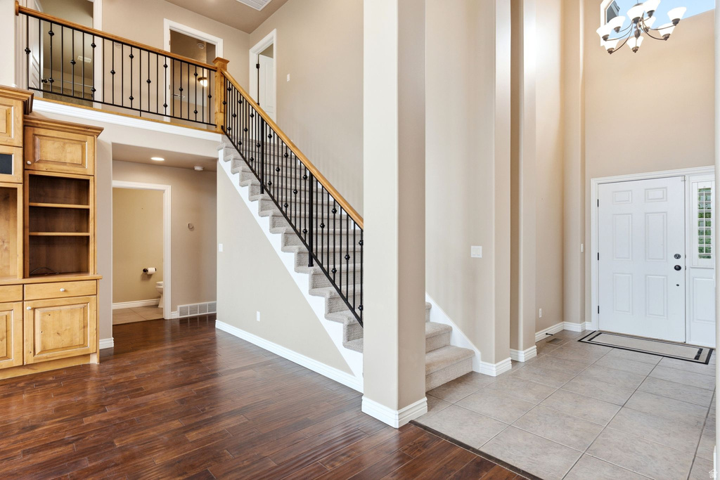 552 W MILLER WAY photo 5