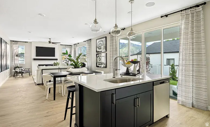 2269 W 1130 N photo 3