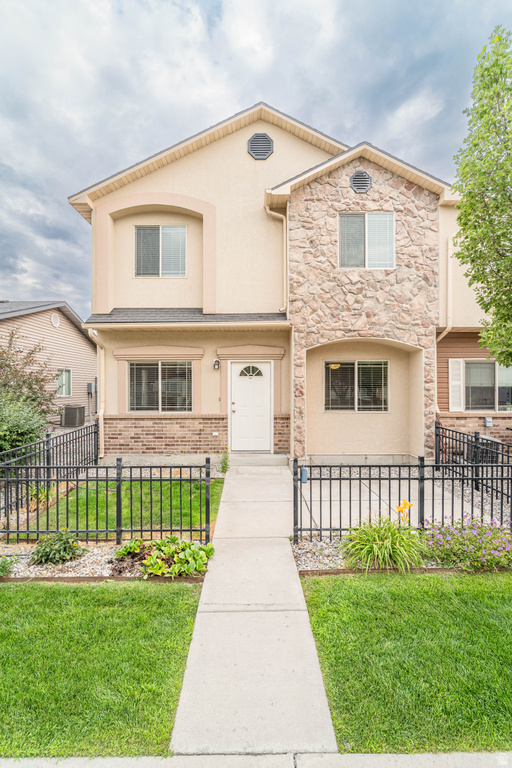 485 W 1465 N photo 2