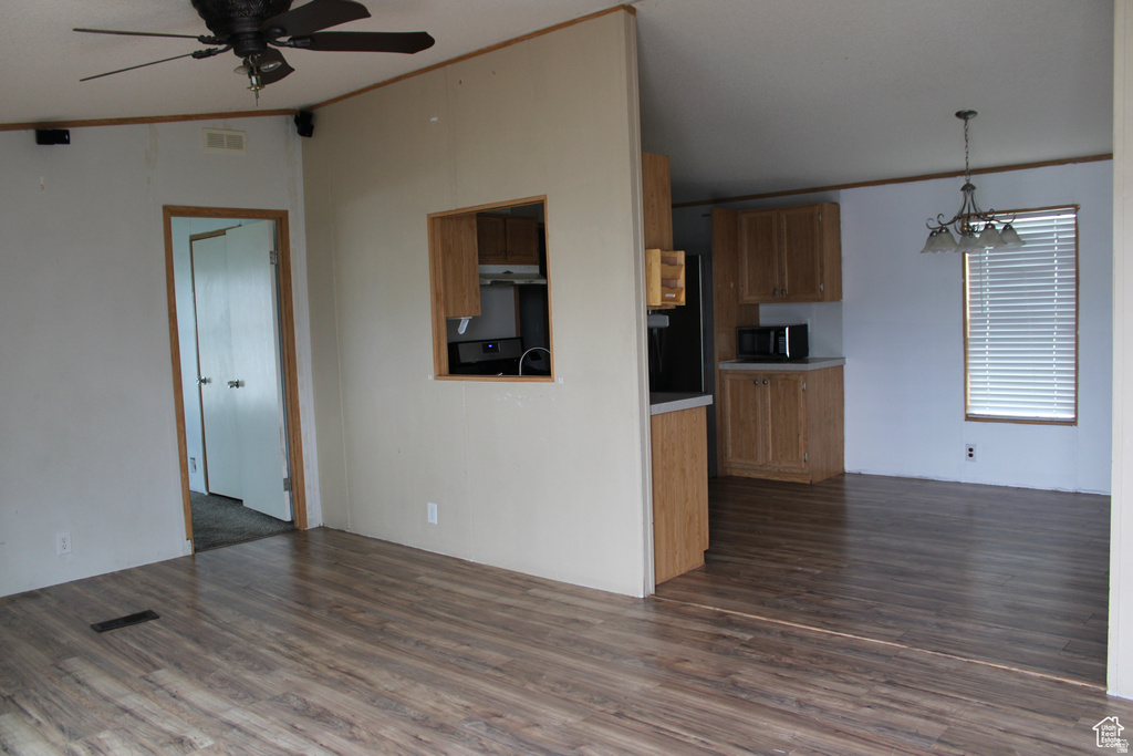 1738 N 210 E EAST photo 5