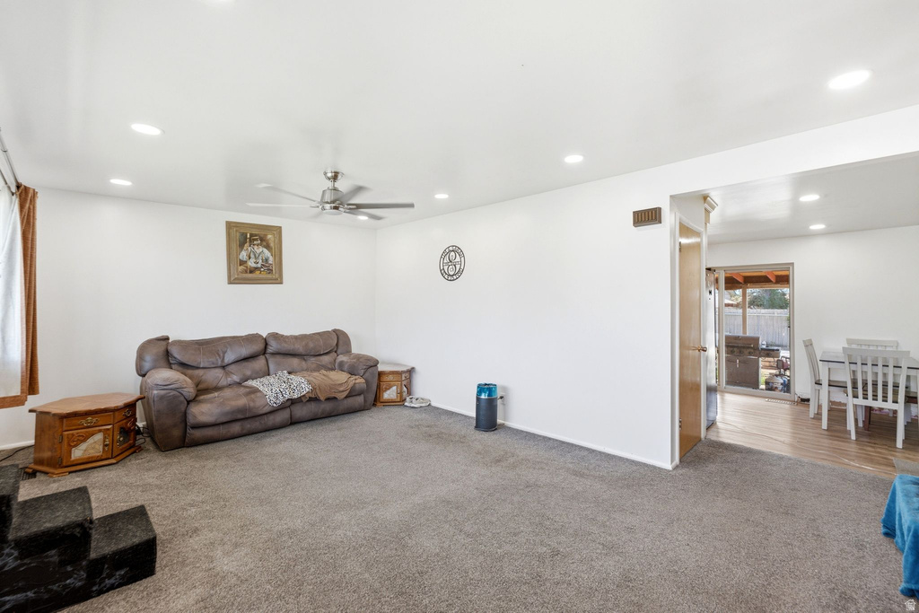 291 W 870 N photo 4