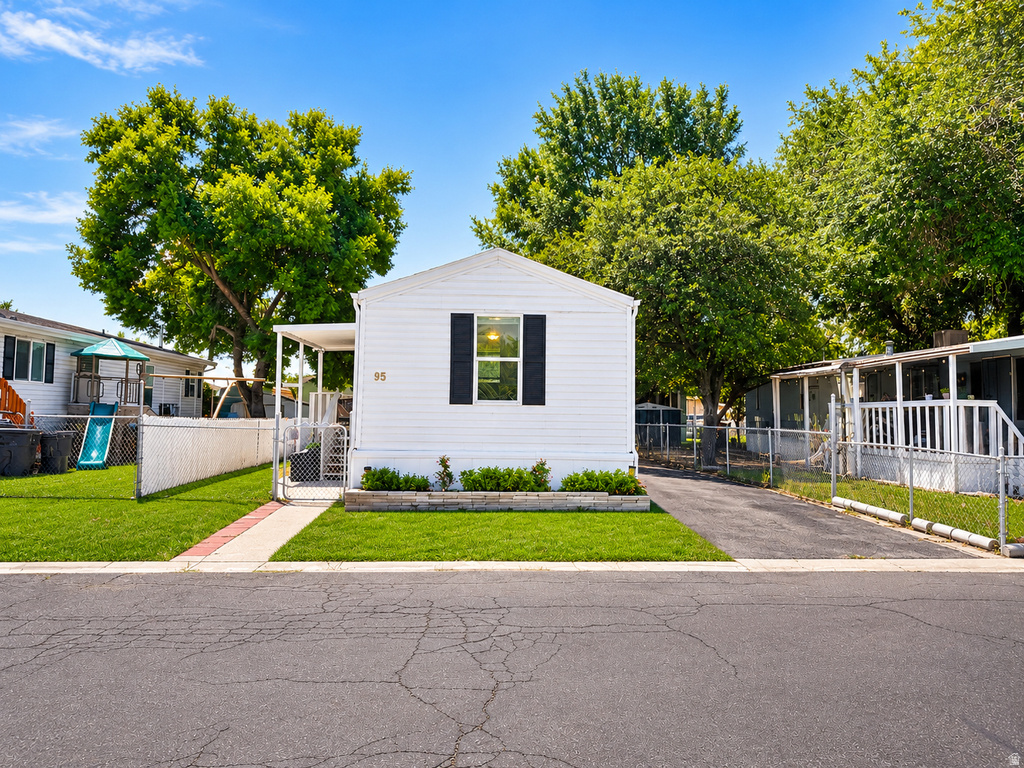 1375 W 500 N photo 2