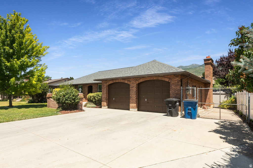 541 S LAMBERT E WAY photo 3
