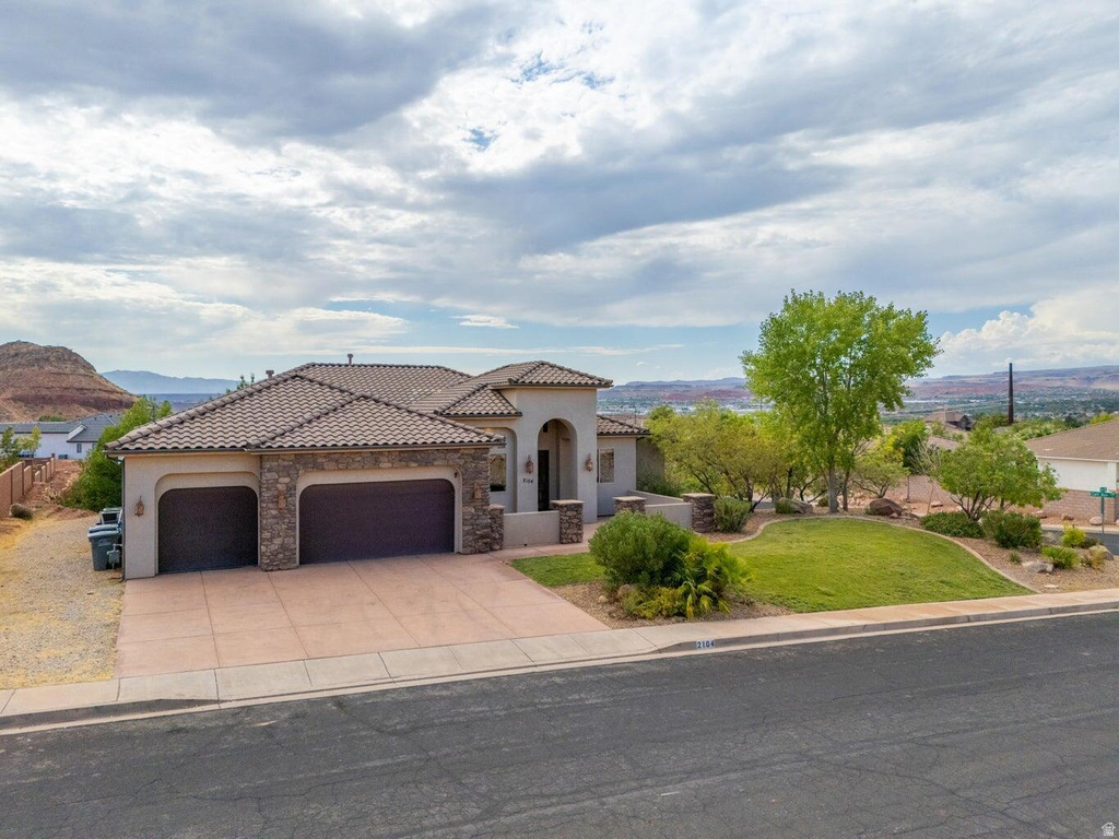 2104 S CORRAL WAY photo 3