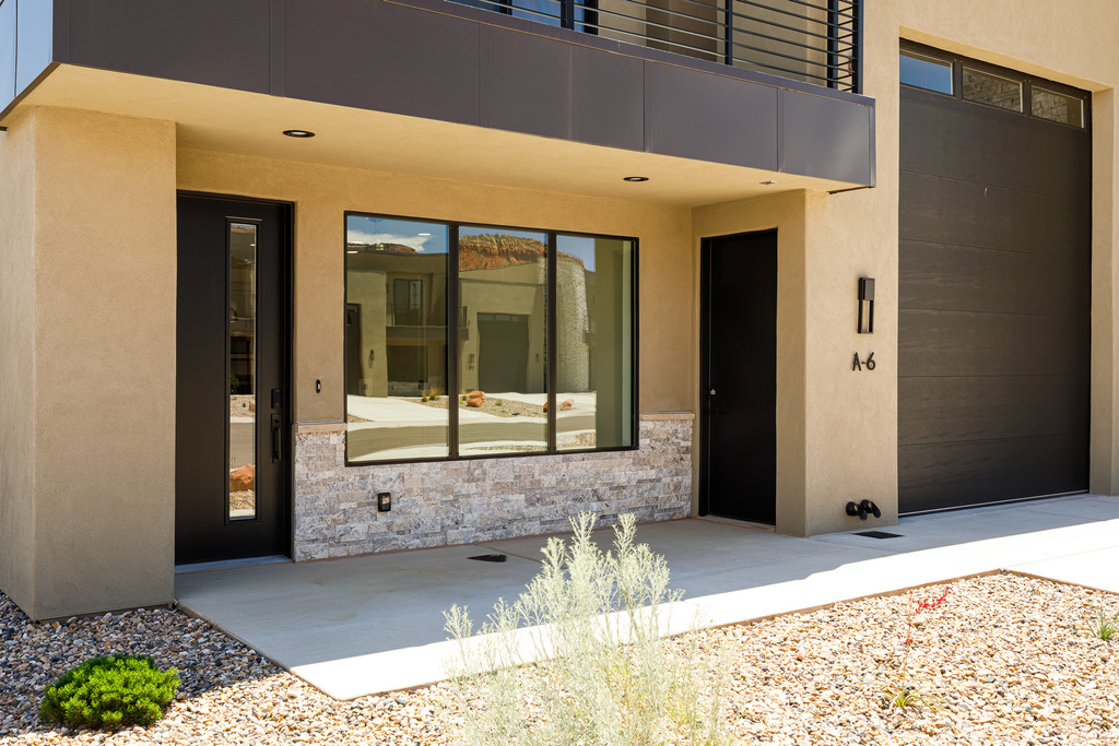 425 W MOMORI CIR photo 5