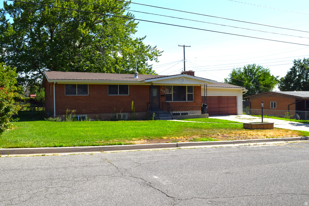 715 W 500 S photo 2