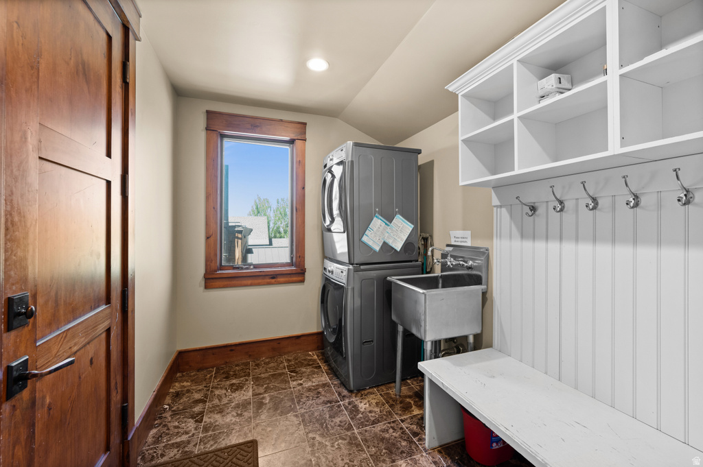 320 WOODSIDE AVE photo 4