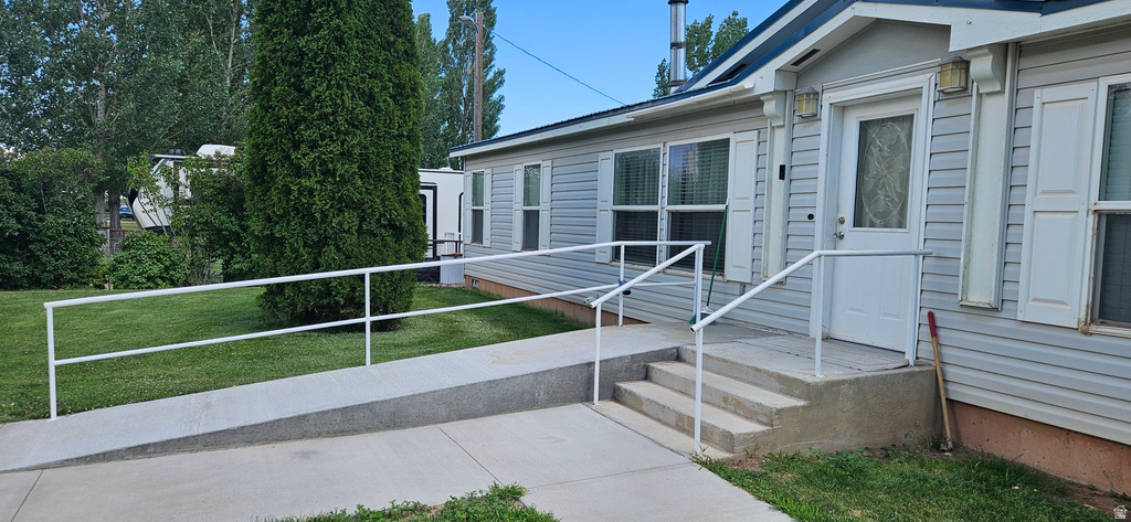 2113 W 8900 N AVE photo 3
