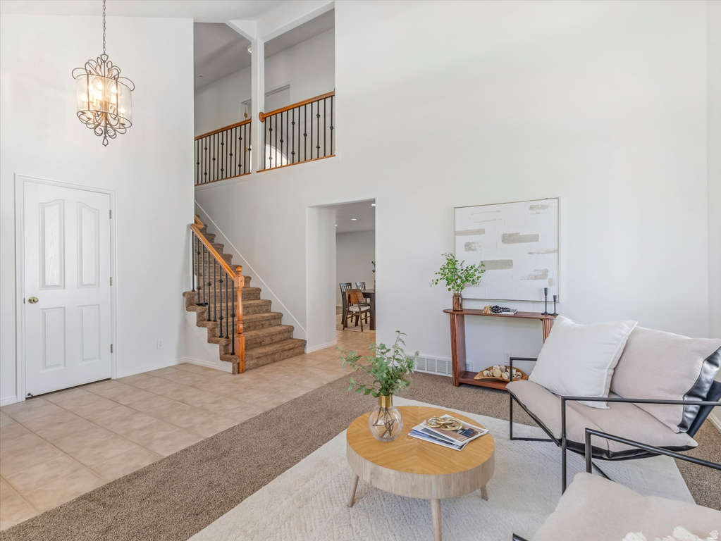 178 E THORNBERRY DR photo 3