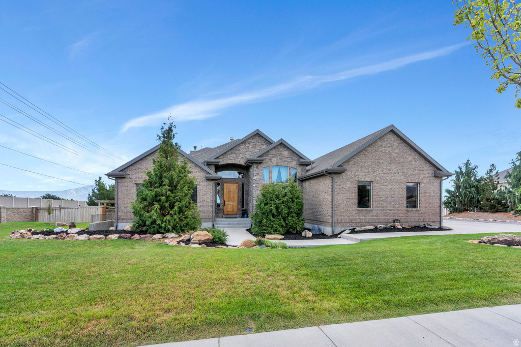 13807 S Asherwoods Cv, Bluffdale, UT 84065