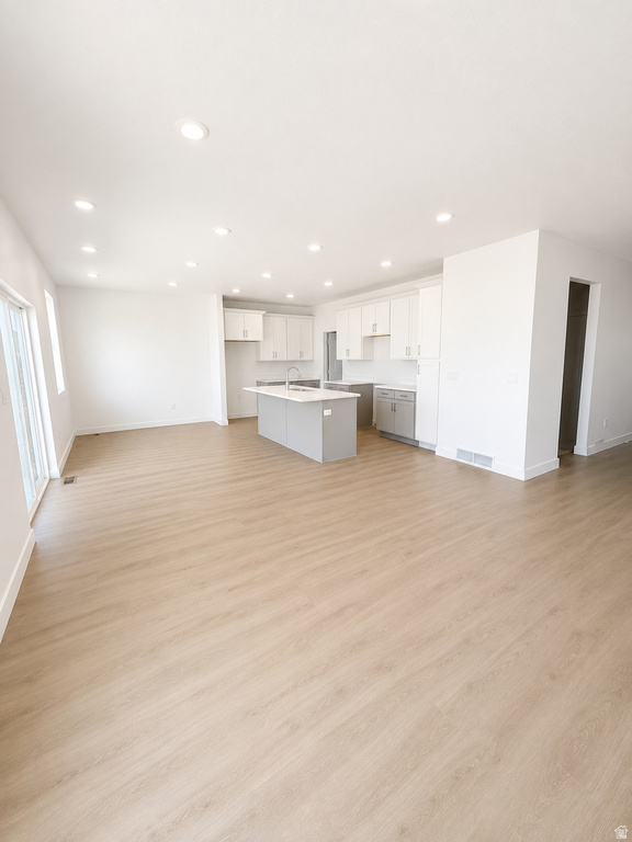 530 W WILLIAMS LN photo 3