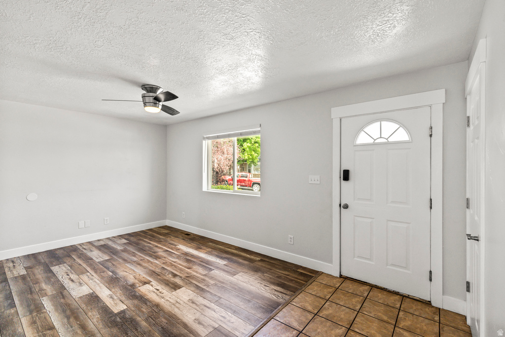 564 E 650 N photo 2